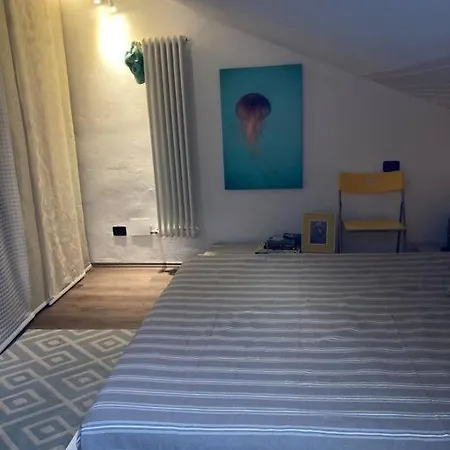 Casa In Pietra Al Di Colico